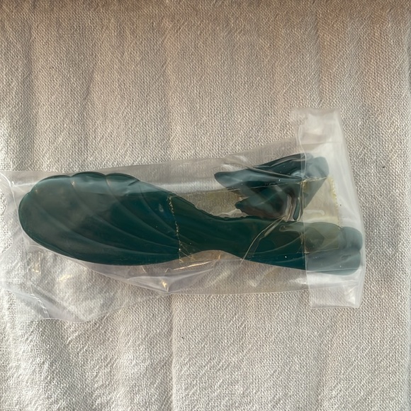 Hallmark Special Edition Vintage 1996 Yuletide Barbie - Picture 10 of 10